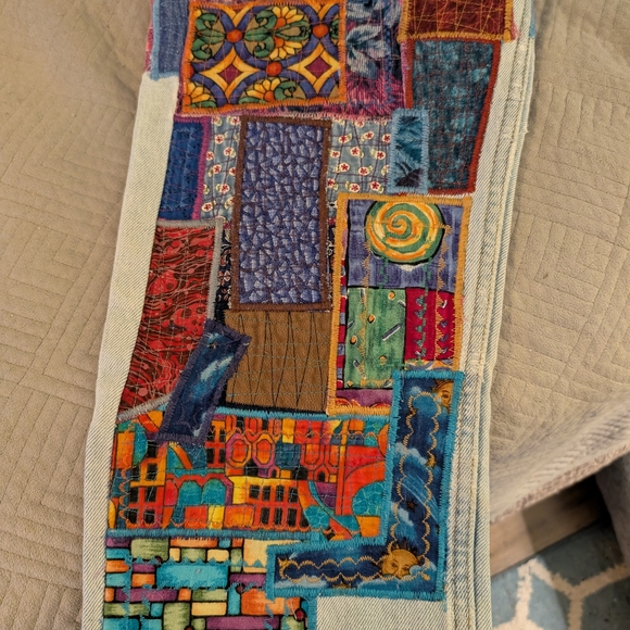 Levi's 505 Patchwork Embroidered Jeans - Picture 8 of 13